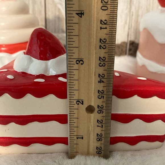 Target BP 2023 Valentine’s Day 3 Mini Dessert Figural - Picture 9 of 14